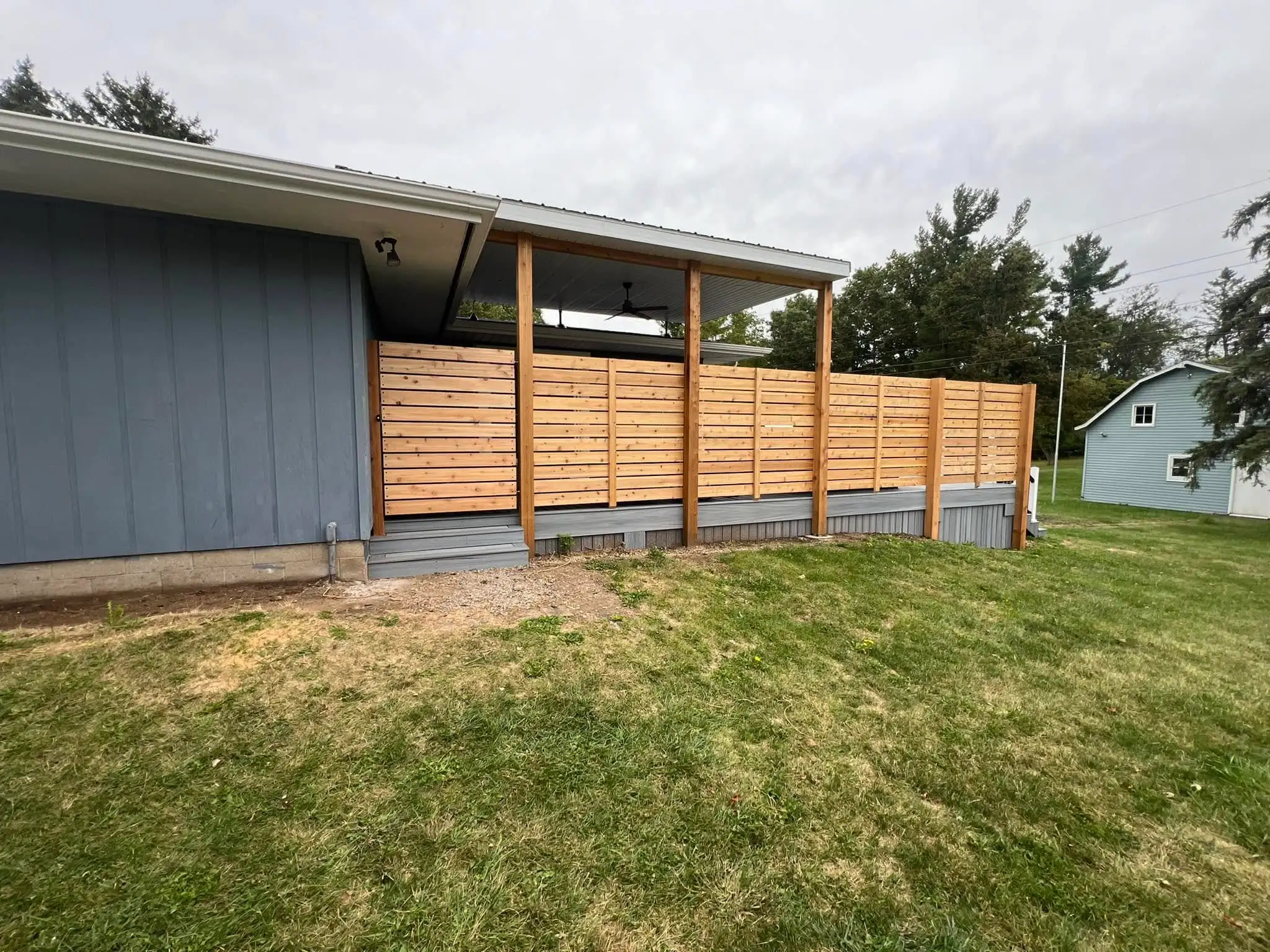 composite-deck-installation-in-peru-il