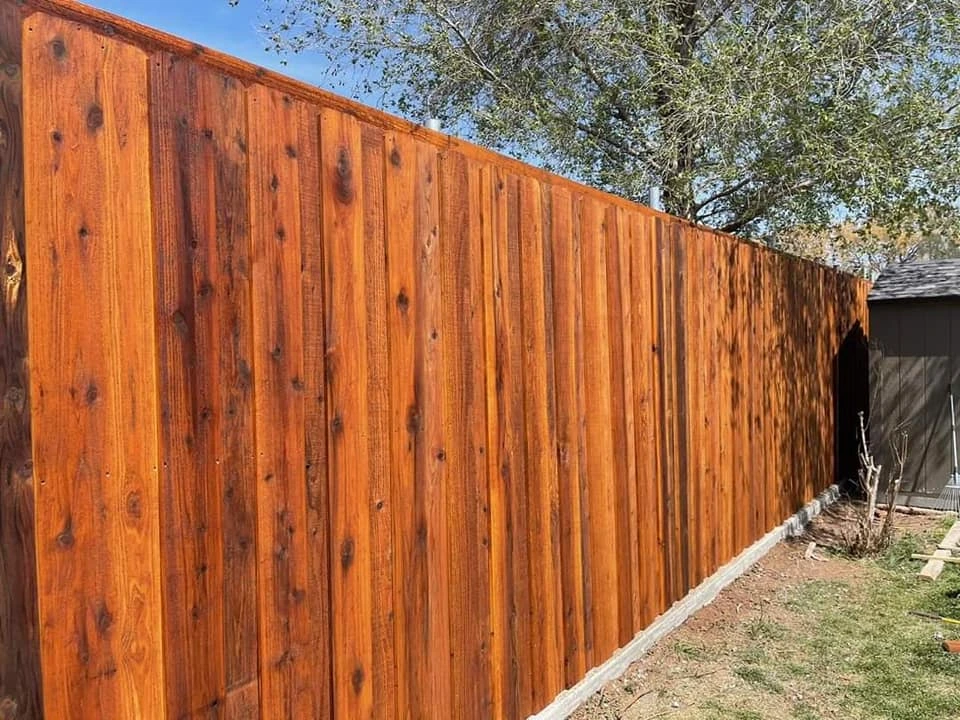 stained-backyard-privacy-fence-installed-by-map-quality