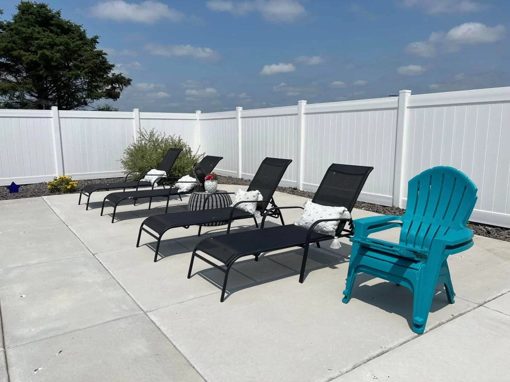 vinyl-privacy-fence-installed-by-pool-in-peru-il vinyl-privacy-fence-installed-by-pool-in-peru-il